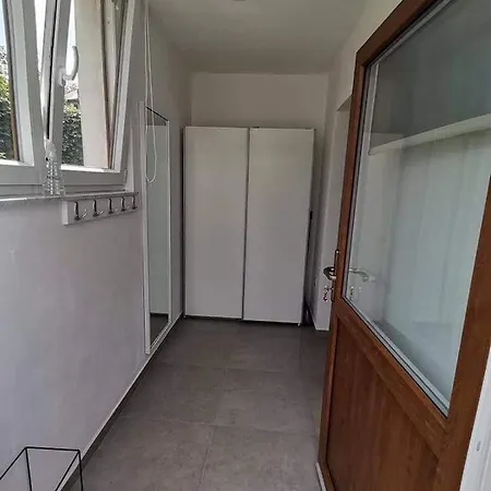 Apartma Vrtnica Daire