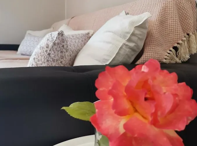 Apartma Vrtnica בובק