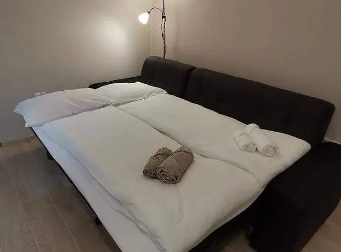 Apartma Vrtnica Lägenhet *